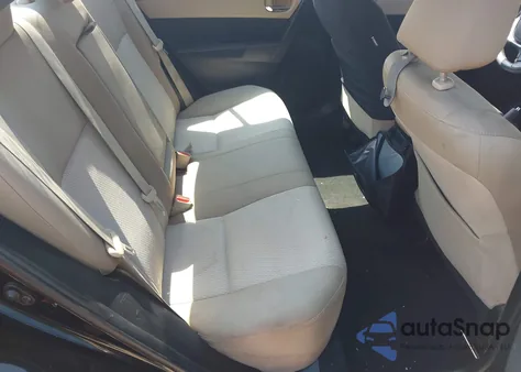 2016 Toyota Corolla Le z USA, uszkodzony, nr VIN 5YFBURHE7GP565833